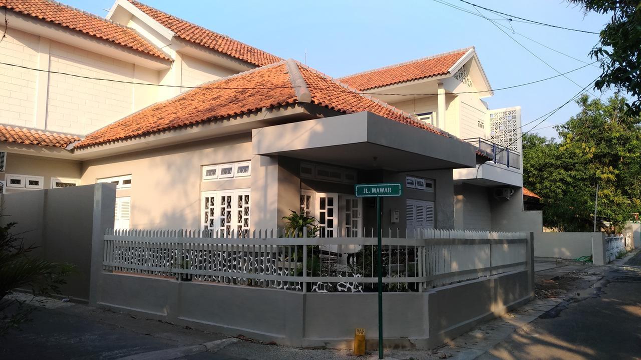 Hotel Roemah Kesambi Cirebon Exterior foto